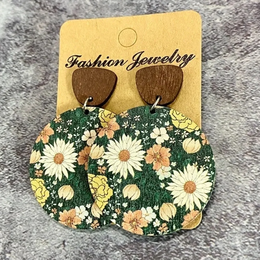 *ARIADNE* Brown x Floral Wood Boho Fashion Earrings